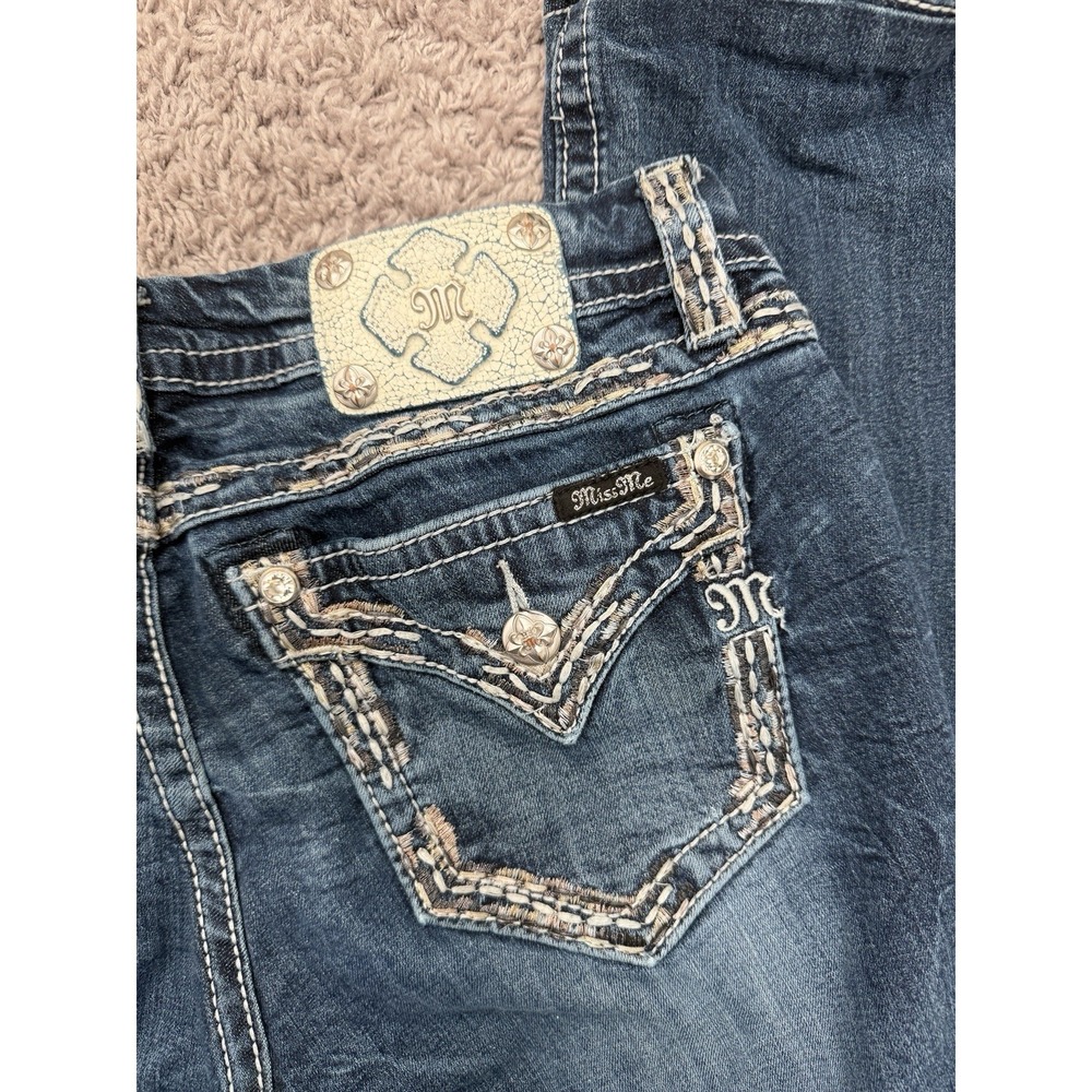 Women's Miss Me Jeans Distressed Signature Boot Size 31